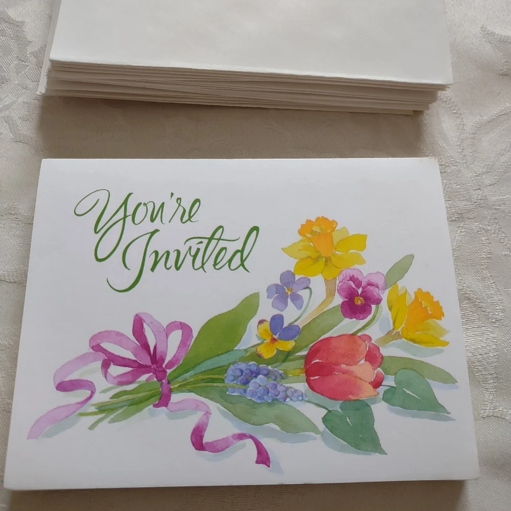 Flowers bouquet You're Invited 16 cards and matching envelopes